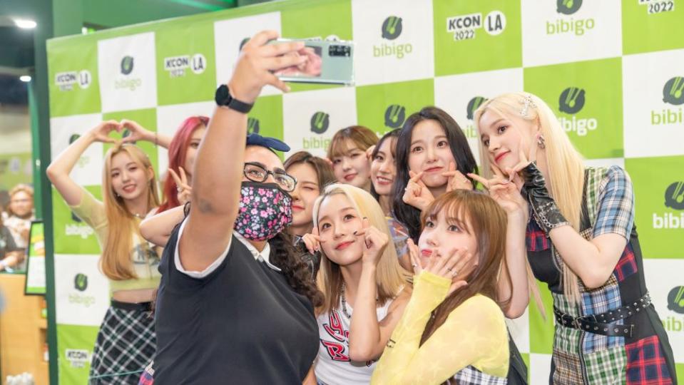 Kep1er meeting with fans at the KCON LA 2022 convention. - Credit: KCON LA