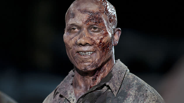 Walker (Hines Ward) - The Walking Dead - Season 3, Episode 9