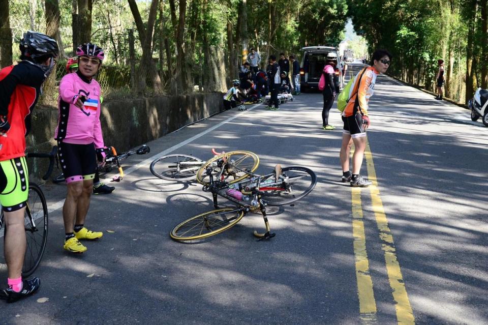今年1月，台灣自行車協會曾因沒有交管導致參賽者被機車撞死。
