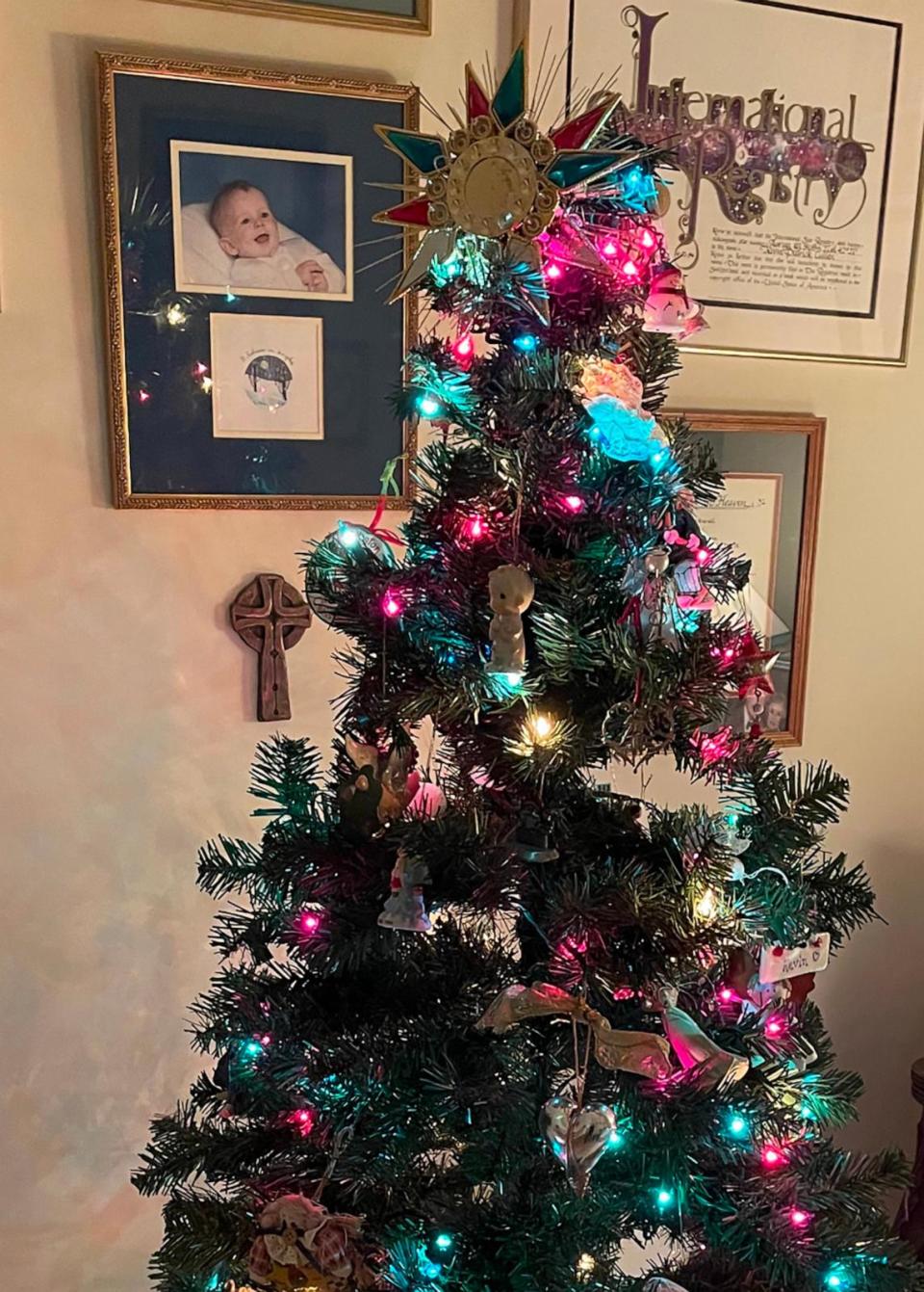 PHOTO: Sean Cullen's family remembers their late brother Kevin with an 'angel tree' each Christmas. (Courtesy of Sean Cullen)