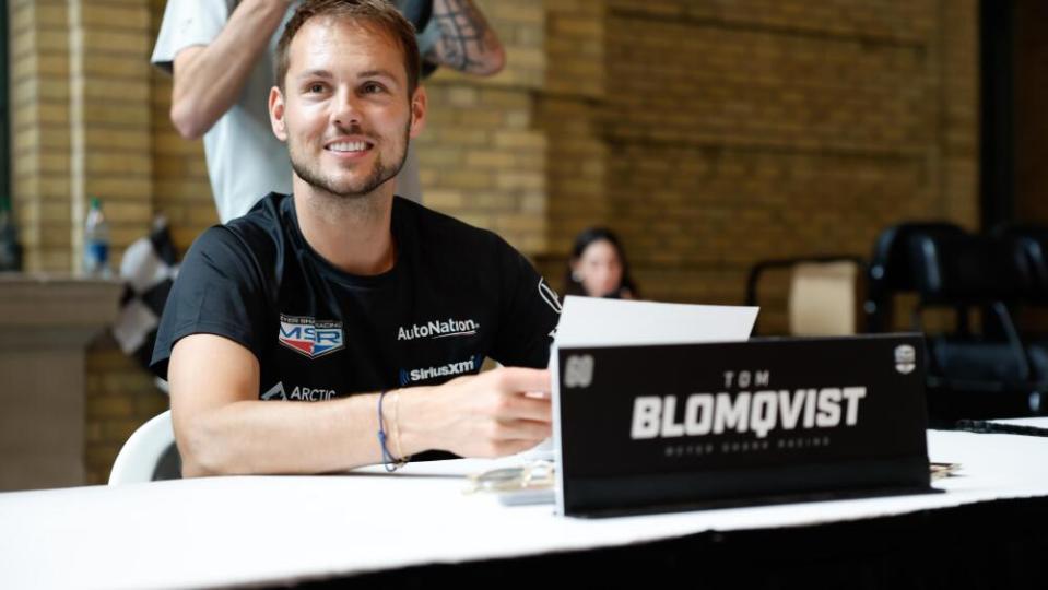 Tom Blomqvist signs an autograph for a fan - Honda Indy Toronto - By_ Joe Skibinski_Large Image Without Watermark_m86587.jpg