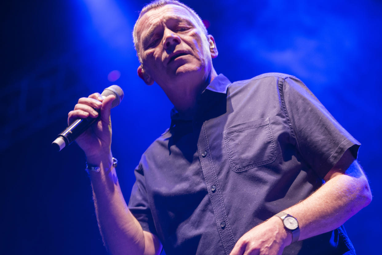 MADRID, SPAIN - JULY 23: Duncan Campbell of UB40 performs on stage at Noches del Botanico on July 23, 2017 in Madrid, Spain. (Photo by Angel Manzano/Redferns)