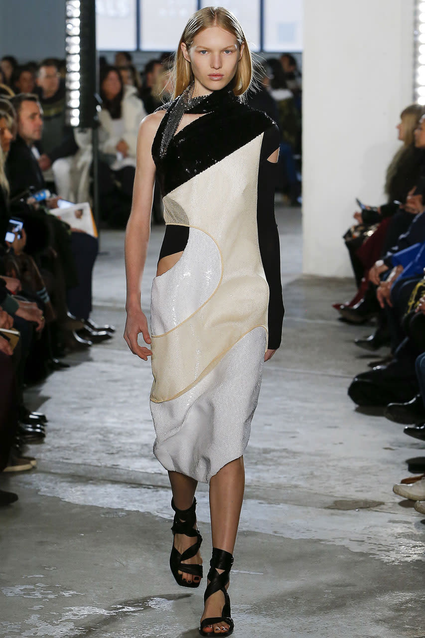 <p>Proenza Schouler’s last show in New York and they nailed every part of it. This dress is just one of the many incredible look from the collection (Photo: Getty Images) </p>