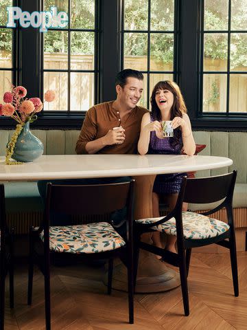 <p><a href="https://www.instagram.com/samidrasin/" data-component="link" data-source="inlineLink" data-type="externalLink" data-ordinal="1">Sami Drasin</a></p> Jonathan Scott, Zooey Deschanel