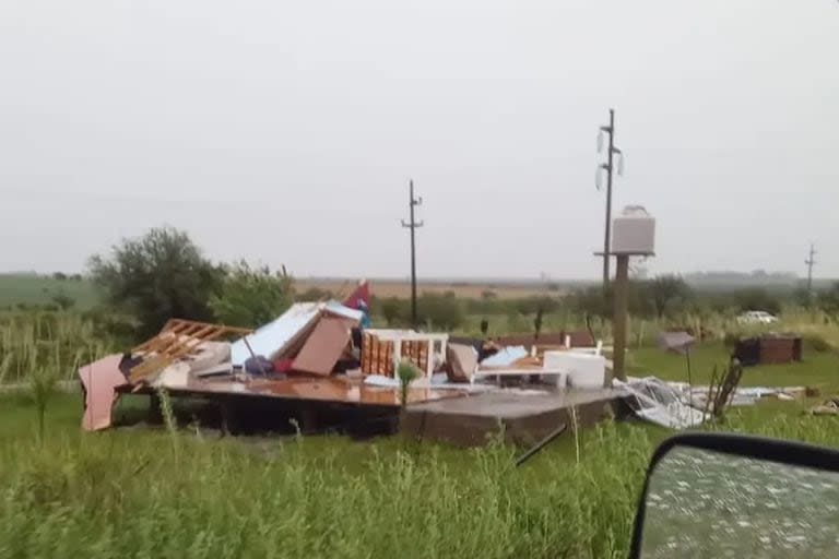 Algunos de los destrozos causados por el temporal en Entre Ríos