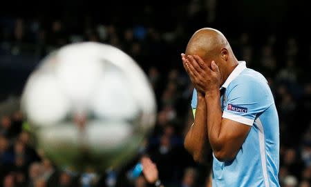 Football Soccer - Manchester City v Real Madrid - UEFA Champions League Semi Final First Leg - Etihad Stadium, Manchester, England - 26/4/16 Manchester City's Vincent Kompany looks dejected Action Images via Reuters / Jason Cairnduff Livepic