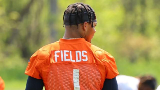 Bears News: Justin Fields not worried about looming contract