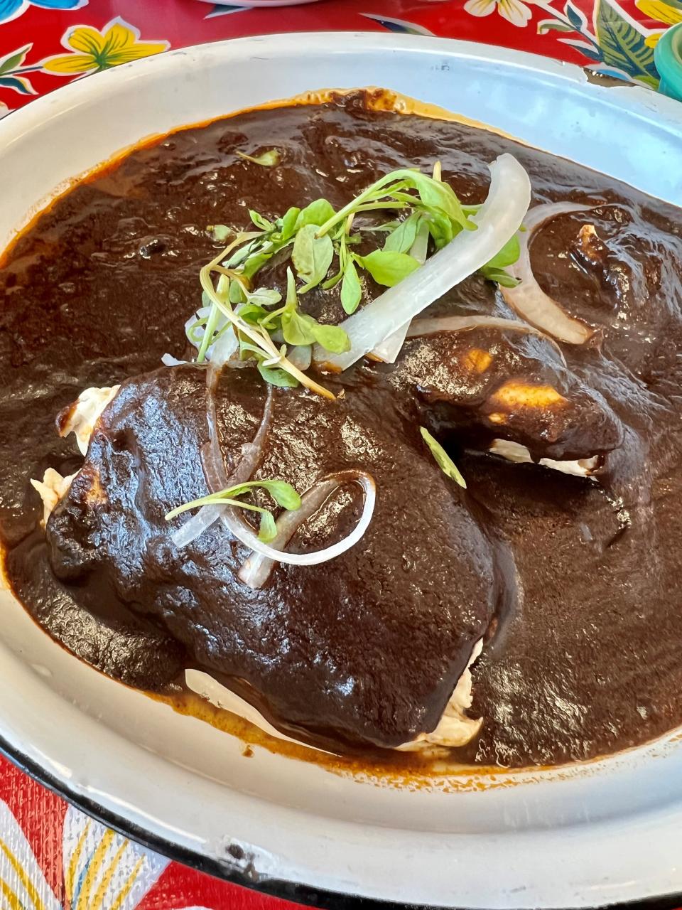 A chicken mole dish at Maiz de la Vida Tortilla Shop in Bordeaux in May 2023