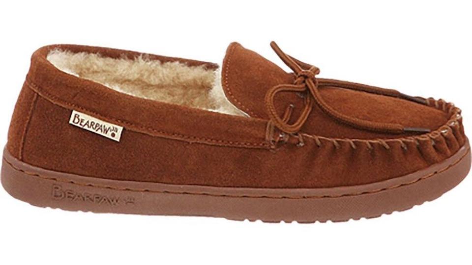 Treat dad to cozy comfort.