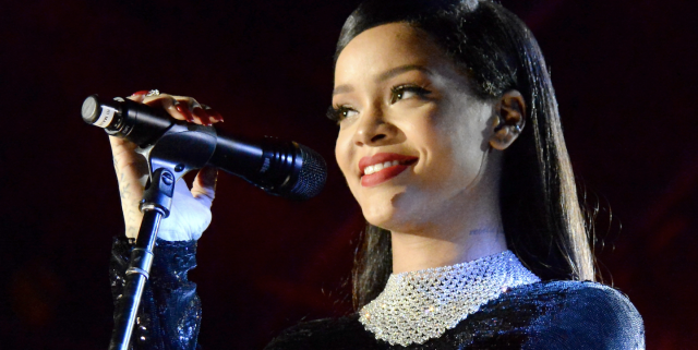 Rihanna Fans, Here's How You Can Watch the 2023 Super Bowl Halftime Show