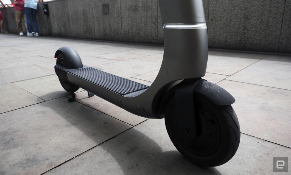 Image of the bo e-scooter's AirDeck. 
