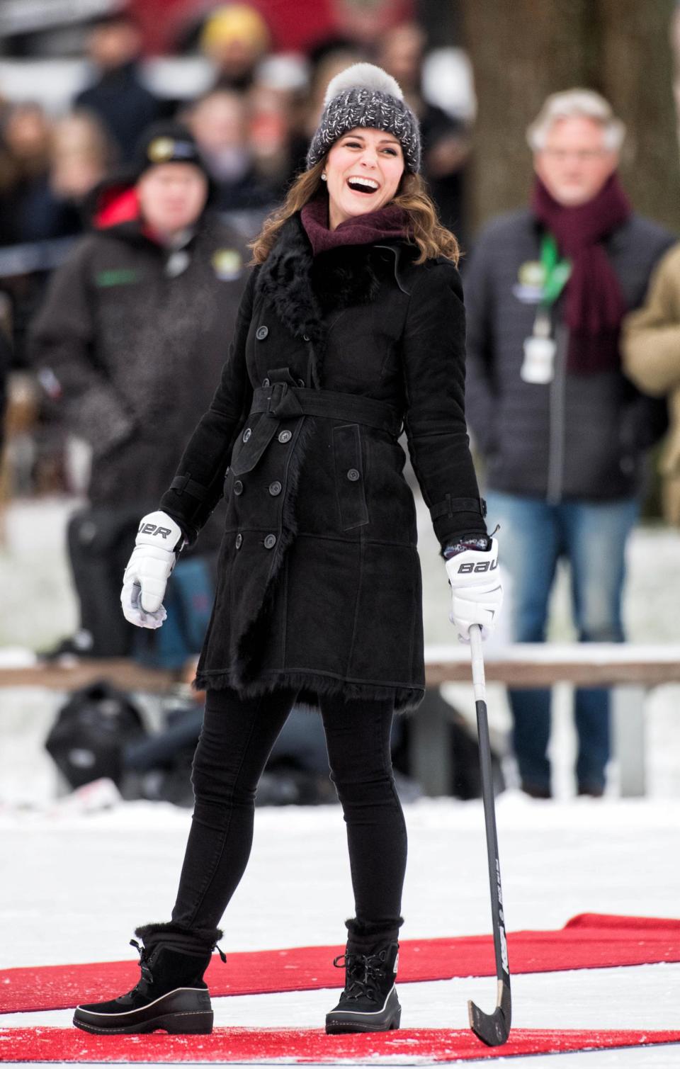 kate middleton january 2018 black coat