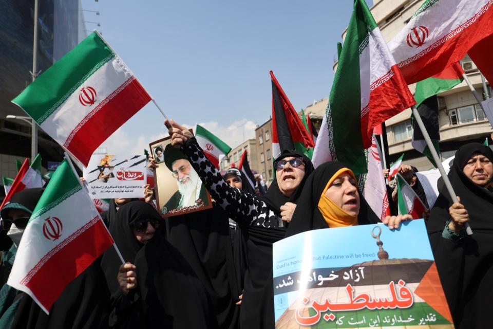 伊朗德黑蘭街頭19日的反以色列示威。路透社