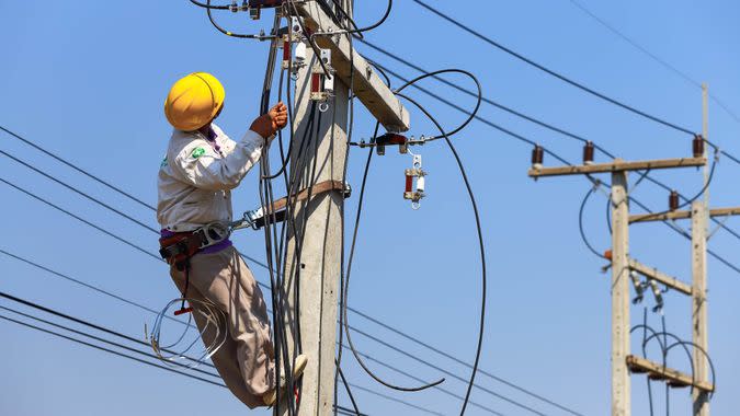 electrical power-line installer, repairer