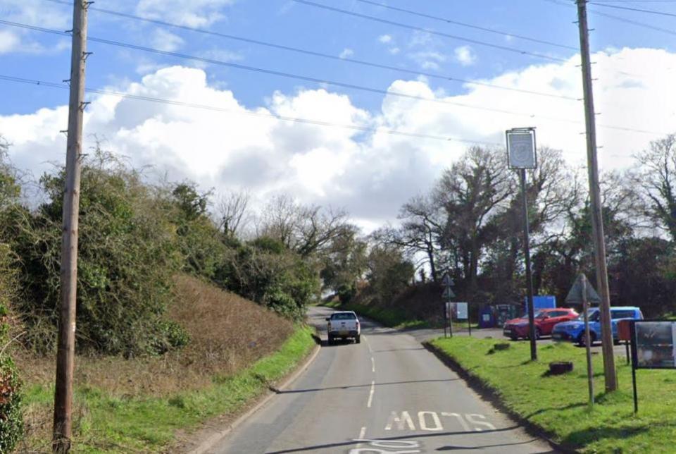 Stourbridge News: Swindon Road, with the Hinksford Arms to the right and the proposed battery farm site to the left