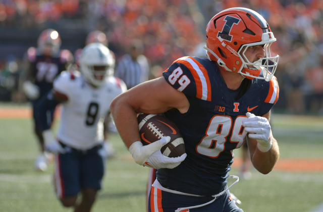 Falcons have top-30 draft visit scheduled with Illinois tight end - Yahoo  Sports
