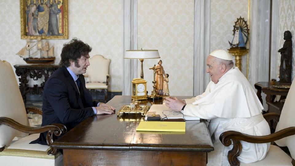 El Gobierno quedó satisfecho por la reunión del presidente Milei con el Papa Francisco