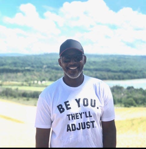 Former Sailor Cedric Saunders is vice president of football operations for Goal Line Football.
(Courtesy photo by Cedric Saunders)