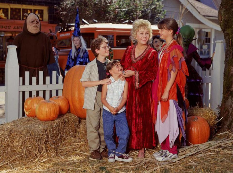 Debbie Reynolds, Halloweentown, Joey Zimmerman, Emily Roeske, Kimberly J Brown