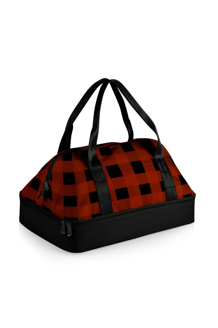 <p><a href="https://go.redirectingat.com?id=74968X1596630&url=https%3A%2F%2Fwww.williams-sonoma.com%2Fproducts%2Felizabeth-casserole-tote&sref=https%3A%2F%2Fwww.townandcountrymag.com%2Fleisure%2Fg12237114%2Fbest-thanksgiving-hostess-gift-ideas%2F" rel="nofollow noopener" target="_blank" data-ylk="slk:Shop Now;elm:context_link;itc:0;sec:content-canvas" class="link rapid-noclick-resp">Shop Now</a></p><p>Elizabeth Casserole Tote</p><p>williams-sonoma.com</p><p>$69.95</p>