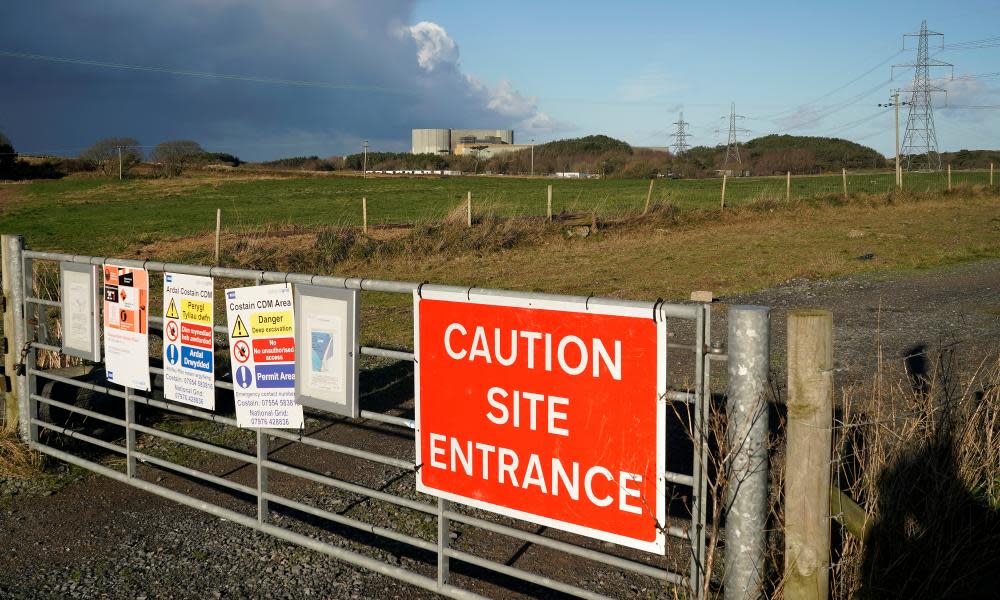 Hitachi has announced it is suspending work on its £20bn nuclear plant at Wylfa in Wales.