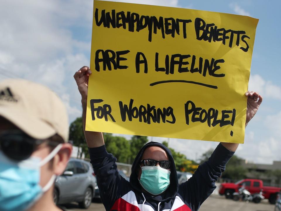 unemployment insurance weekly benefits stimulus checks recession job losses coronavirus pandemic