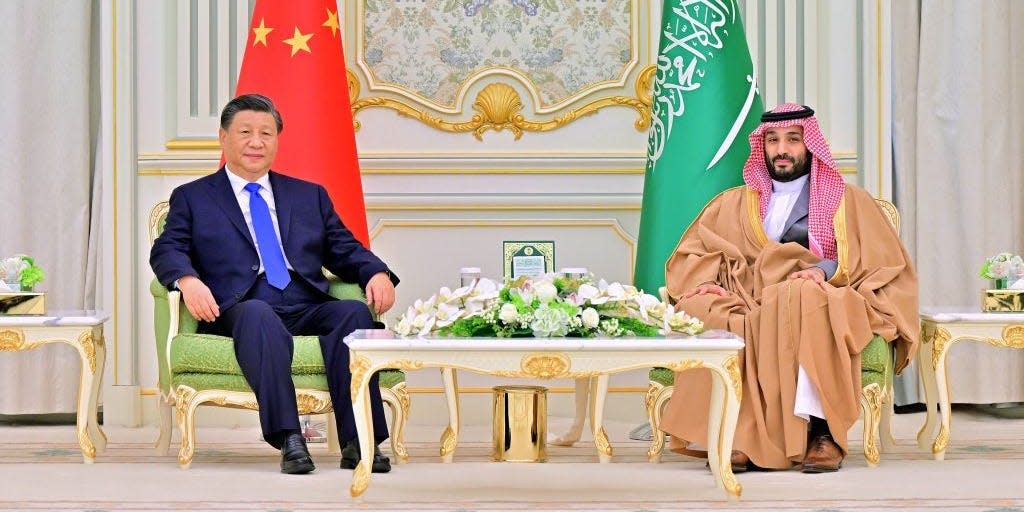 Xi, MBS