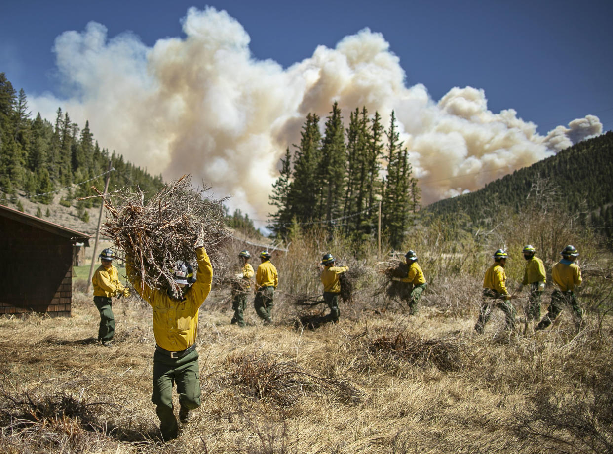 Image: (Jim Weber / Santa Fe New Mexican via AP)