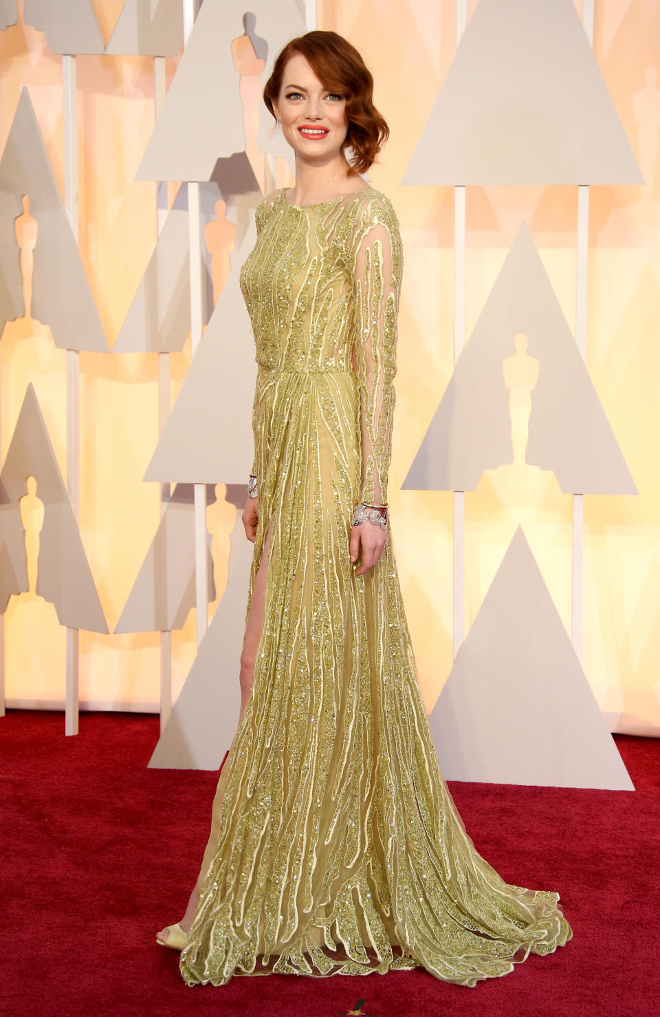 Emma Stone looked elegant at the 87th Academy Awards in 2015. (Photo by Dan MacMedan/WireImage)