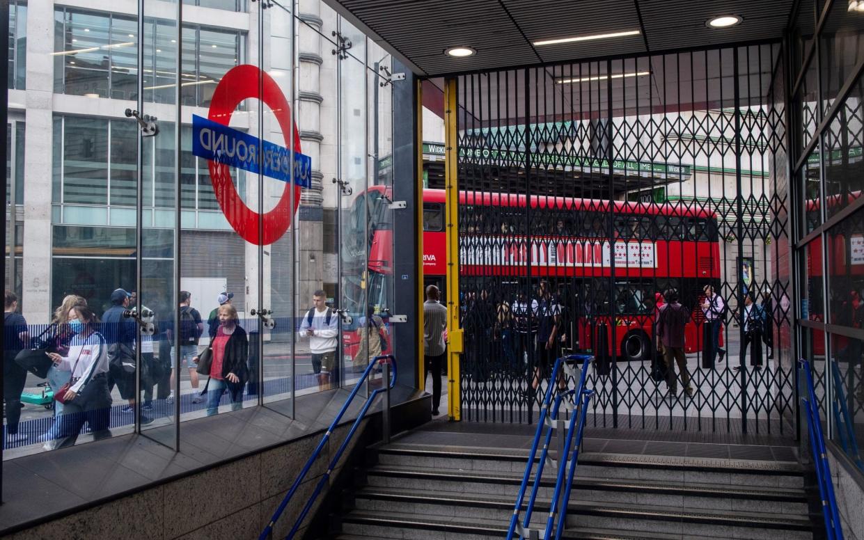 The pay increase would take the basic salary for Tube operators to £69,600 a year