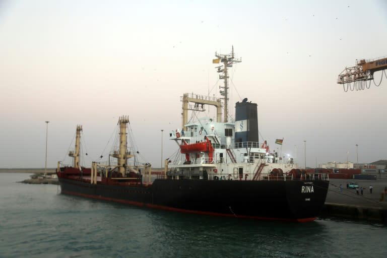 A ship carrying food aid docks at the Yemeni port of Hodeidah on November 26, 2017