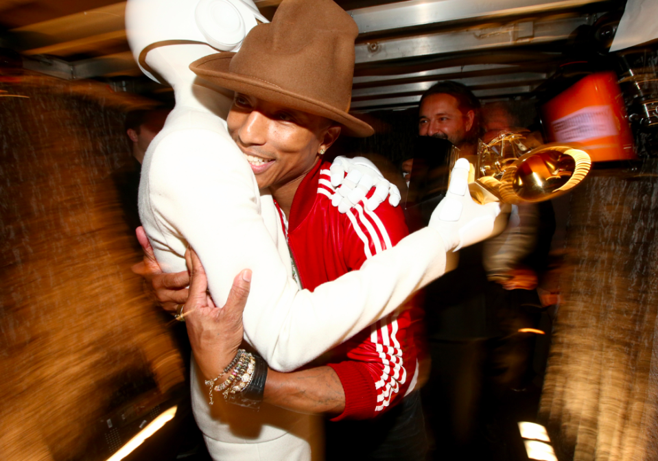 Pharrell Daft Punk hug grammys