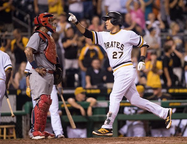 The Cardinals didn't homer, but Jung Ho Kang did to lead the Pirates offense. (Getty Images)