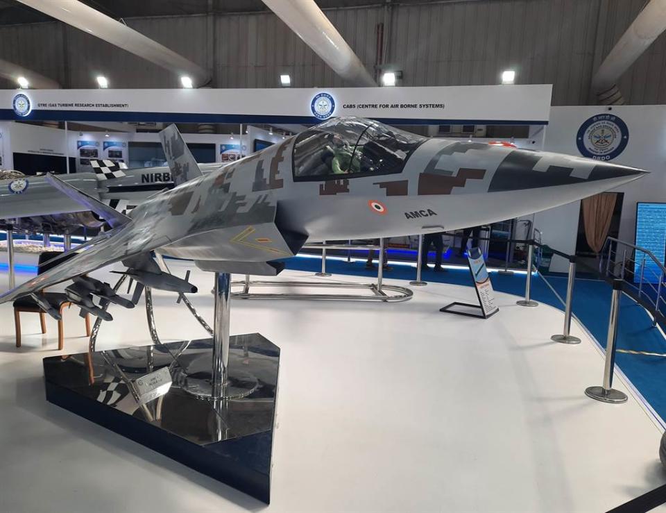 印度自行開發的第5代多功能戰機AMCA，聲稱要在10年內投入使用，並藉此加入美國、俄羅斯和中國等自製先進5代戰機的「精英俱樂部」。（圖／@DefenceDecode)