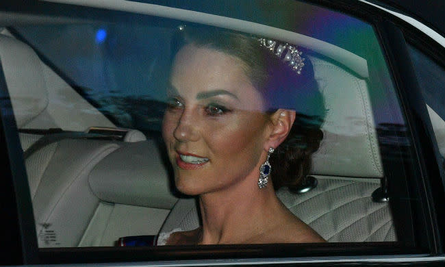 kate-middleton-banquet-photo