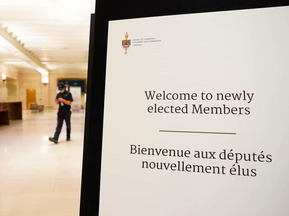 The 338 incoming MPs elected in the 2021 federal election will soon take their seats in the The House of Commons in Ottawa. While many are returning to the House, there will be 49 new MPs when the Commons returns.  (Sean Kilpatrick/The Canadian Press - image credit)