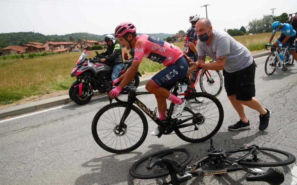 giro ditalia 2022 live stage 15 cycling updates results race latest results - GETTY IMAGES