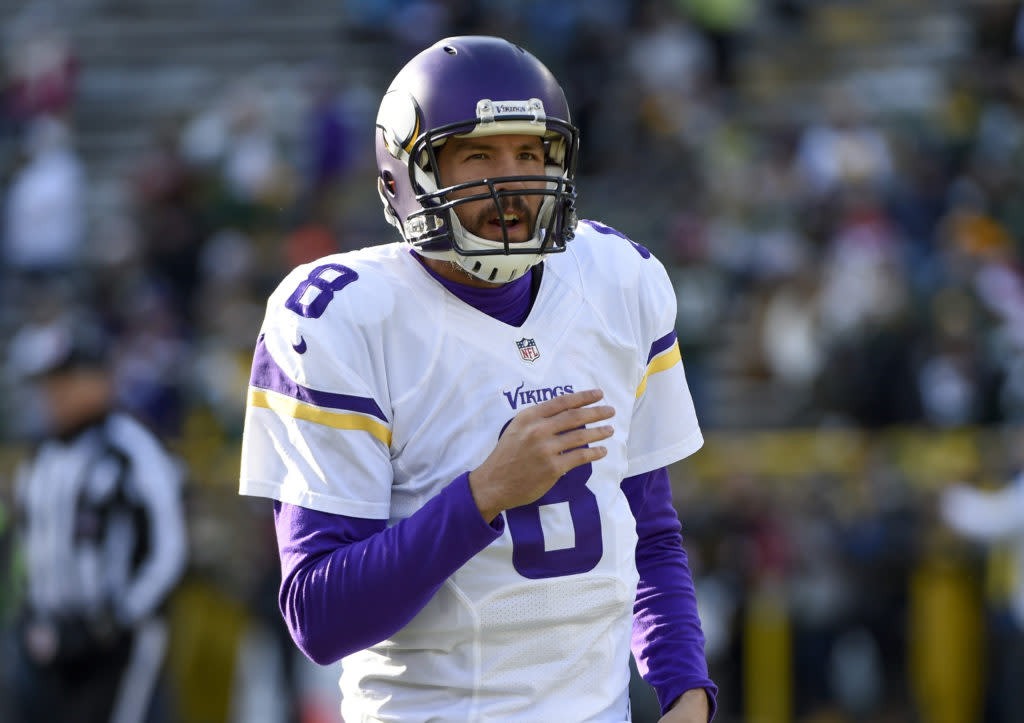 5 Things to Know About New Vikings QB Sam Bradford