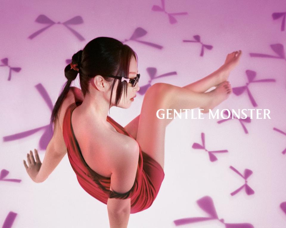 時尚品味十足的Jennie，攜手眼鏡品牌推出聯名系列。（GENTLE MONSTER提供）