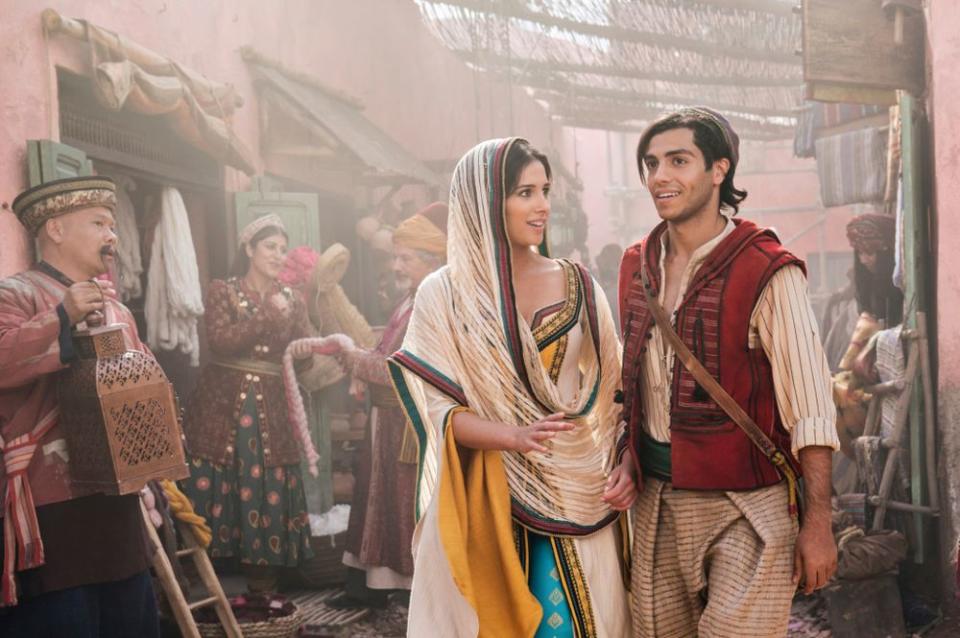 Naomi Scott and Mena Massoud in Aladdin | Netflix