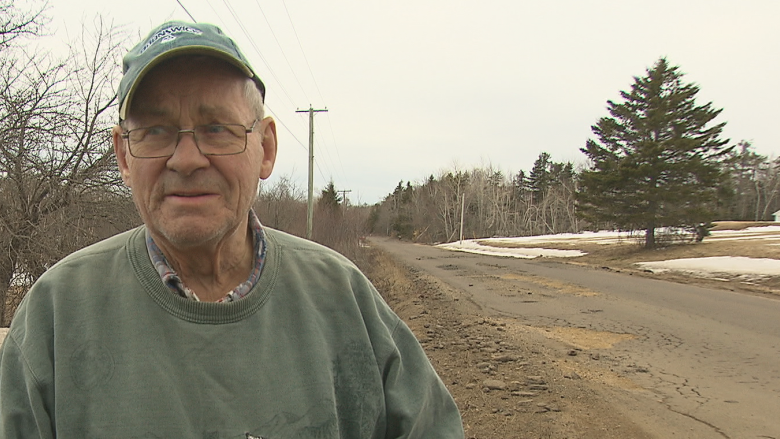 Dangerous, rutted Stoney Creek detour blasted as 'disgraceful' by locals