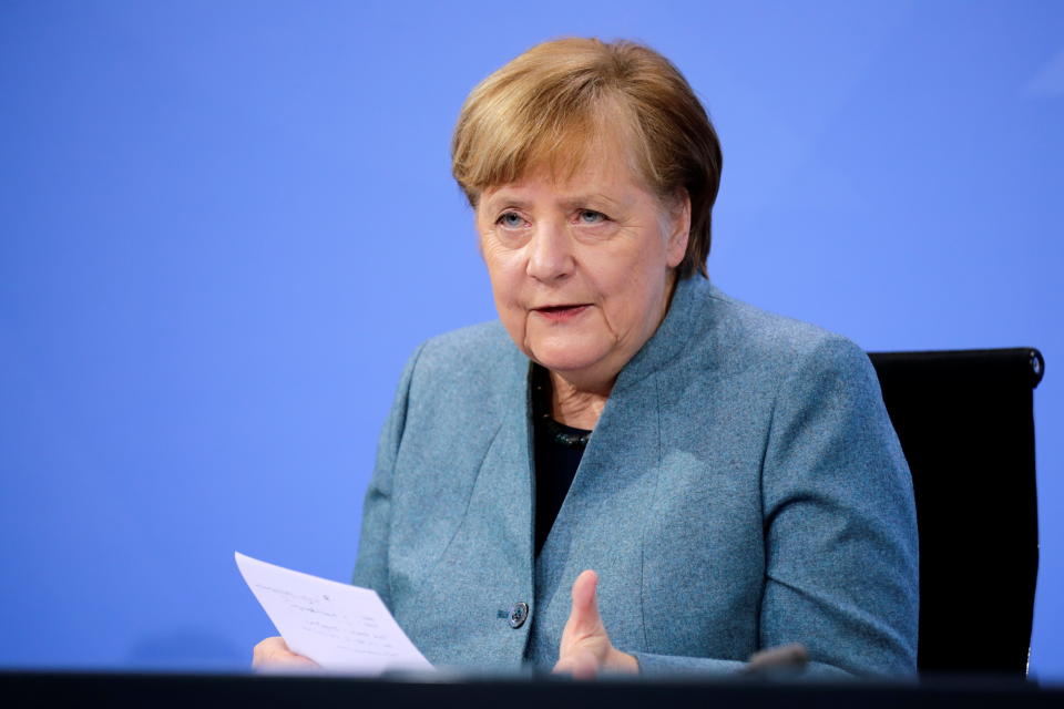 Angela Merkel lehnt eine Bevorzugung von Geimpften unter den aktuellen Bedingungen ab (Bild: Reuters/Hannibal Hanschke/Pool)