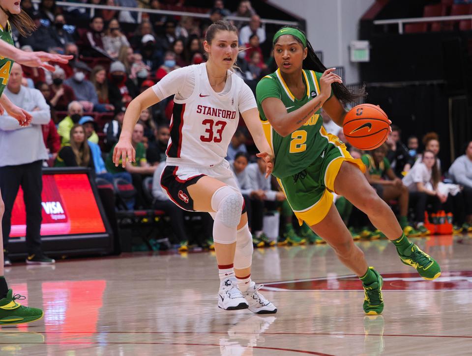 Guard Chance Gray averaged 13.9 points as a sophomore and led Oregon with 3.0 assists per game.