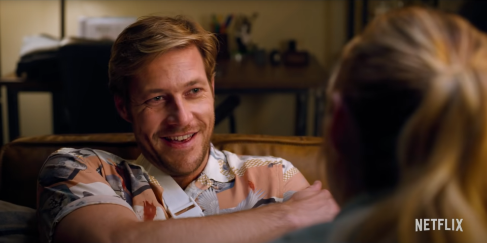 Luke Bracey in "Holidate"