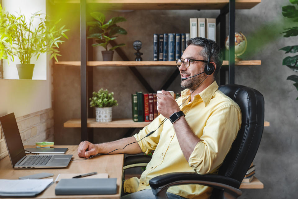 Son muchos los trabajadores que han probado el teletrabajo y ya no quieren volver a la oficina. Foto: Getty Images. 