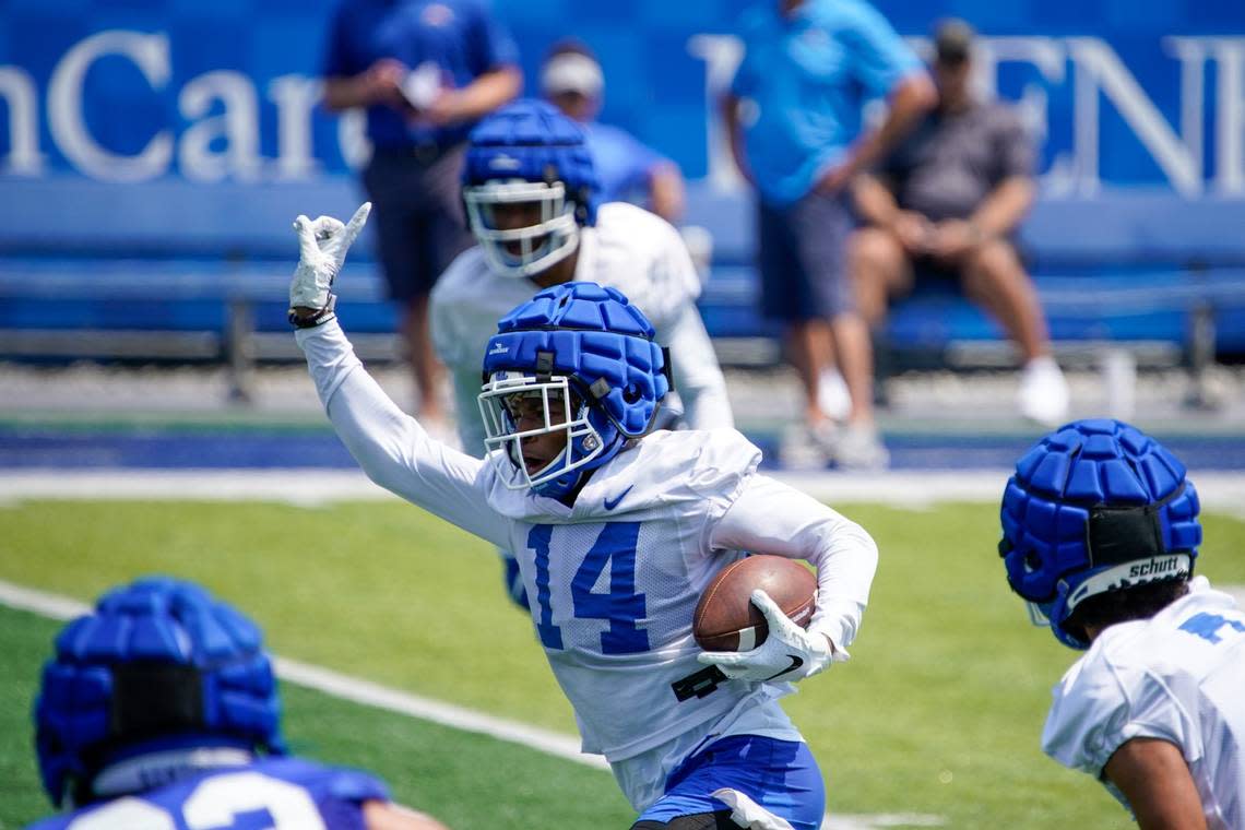 Junior cornerback Carrington Valentine leads a Kentucky secondary that will feature two new starters and four backups who did not play significant snaps for UK a year ago.