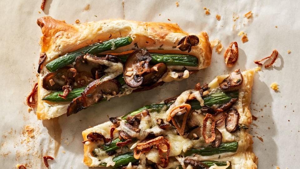 cheesy green bean and mushroom tart with crispy shallots