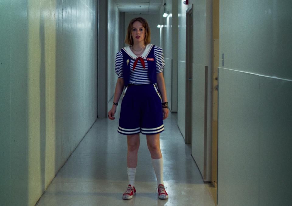 Maya Hawke as Robin - Stranger Things Season 3