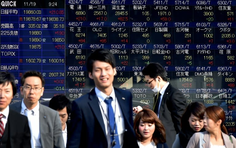 Asian stock markets advanced on November 26, 2015, with Tokyo ending up 0.5%