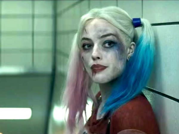 suicide-squad-trailer-one-6-margot-robbie-harley-quinn